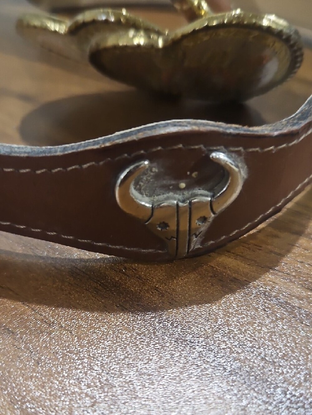Double heart rosetone buckle with matching leather handmade embellished belt. - Picture 6 of 8